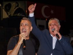 Yalova da Haluk Levent r�zgar�